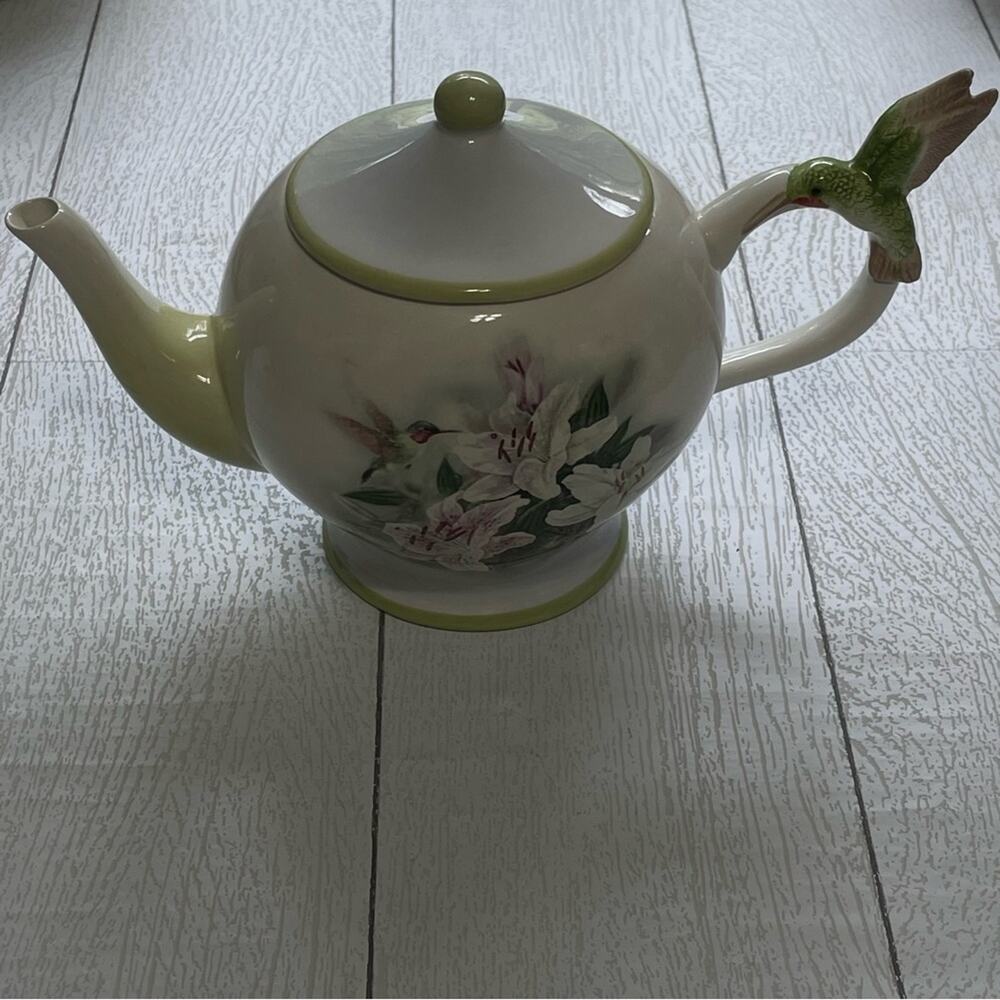 Vintage Teleflora Lena Liu Hummingbird Teapot